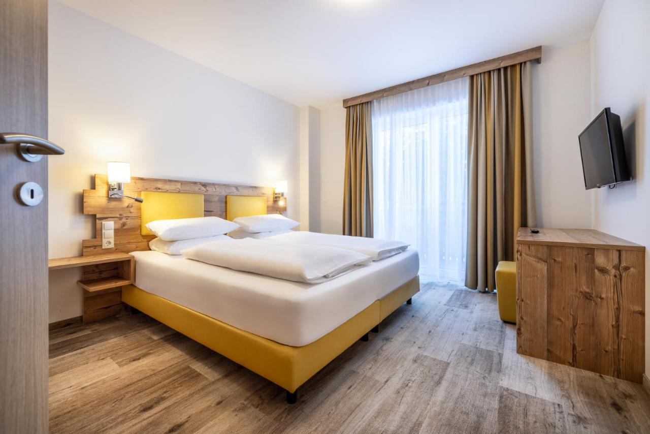 Hotel Der Alpenblick Sankt Johann im Pongau Esterno foto