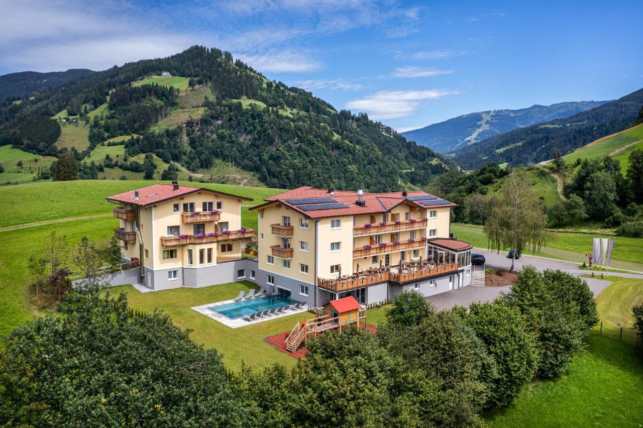 Hotel Der Alpenblick Sankt Johann im Pongau Esterno foto