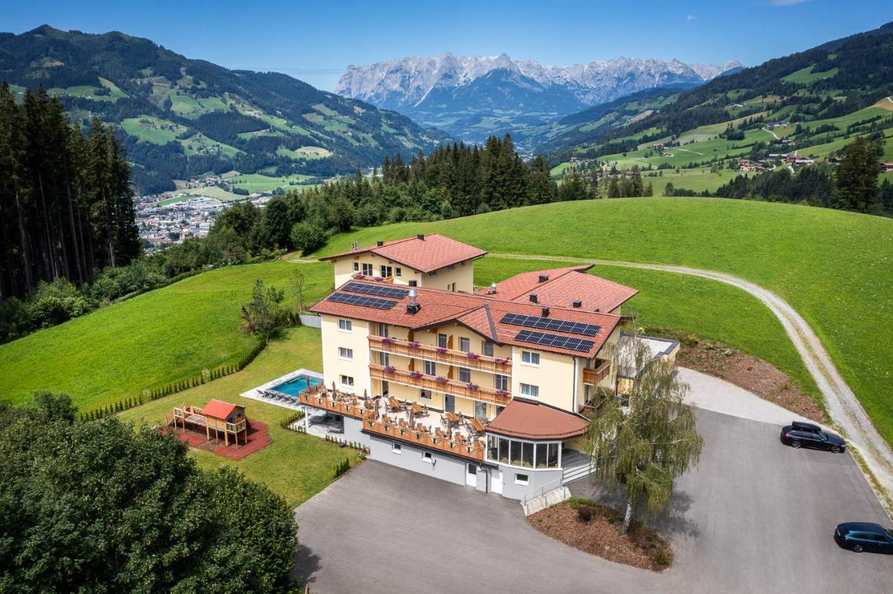 Hotel Der Alpenblick Sankt Johann im Pongau Esterno foto